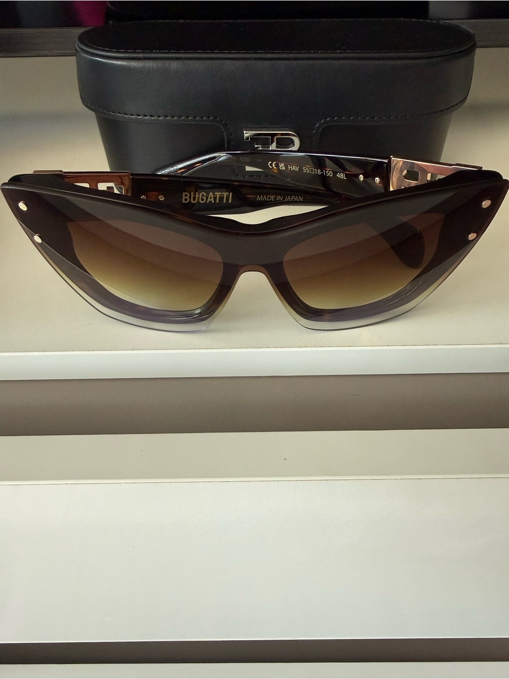 Bugatti cat eye sunglasses Made in Japan Brown Gradient Sunglasses 55□18 NIB